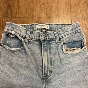 Abercrombie & Fitch 90s Straight Ultra High Rise